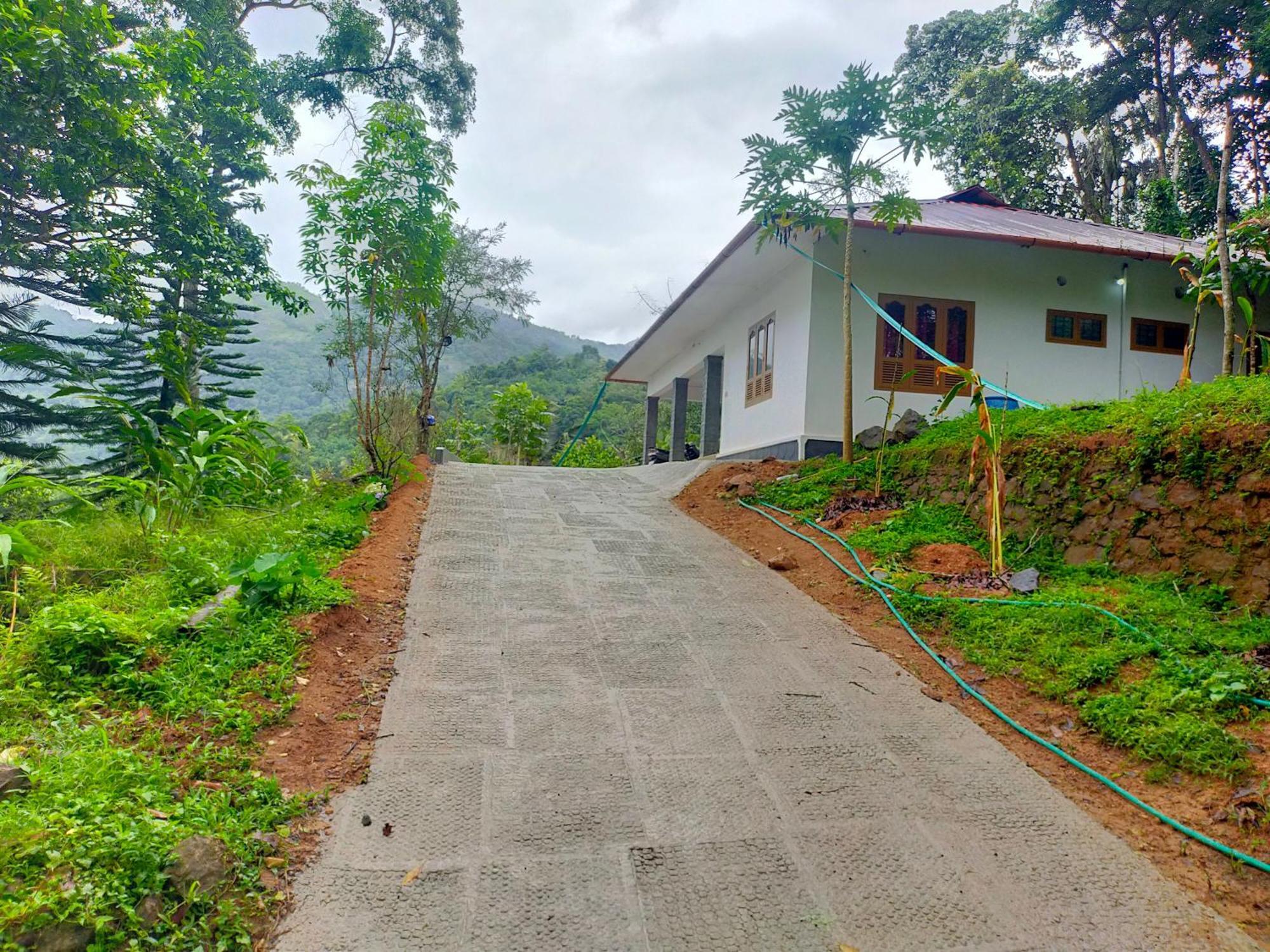 Anivilla Holiday Home Kunjithanny Anachal Exteriér fotografie