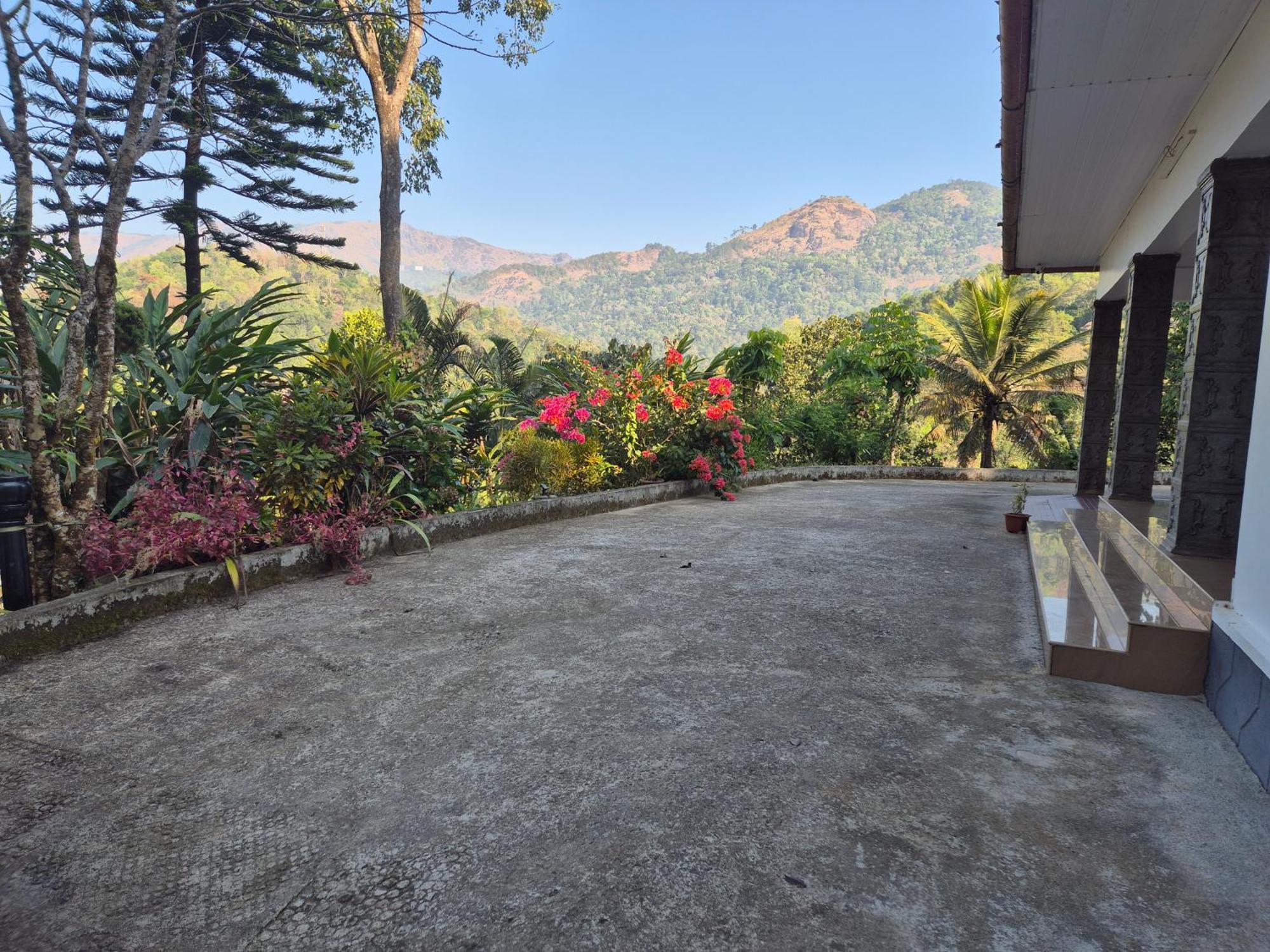 Anivilla Holiday Home Kunjithanny Anachal Exteriér fotografie