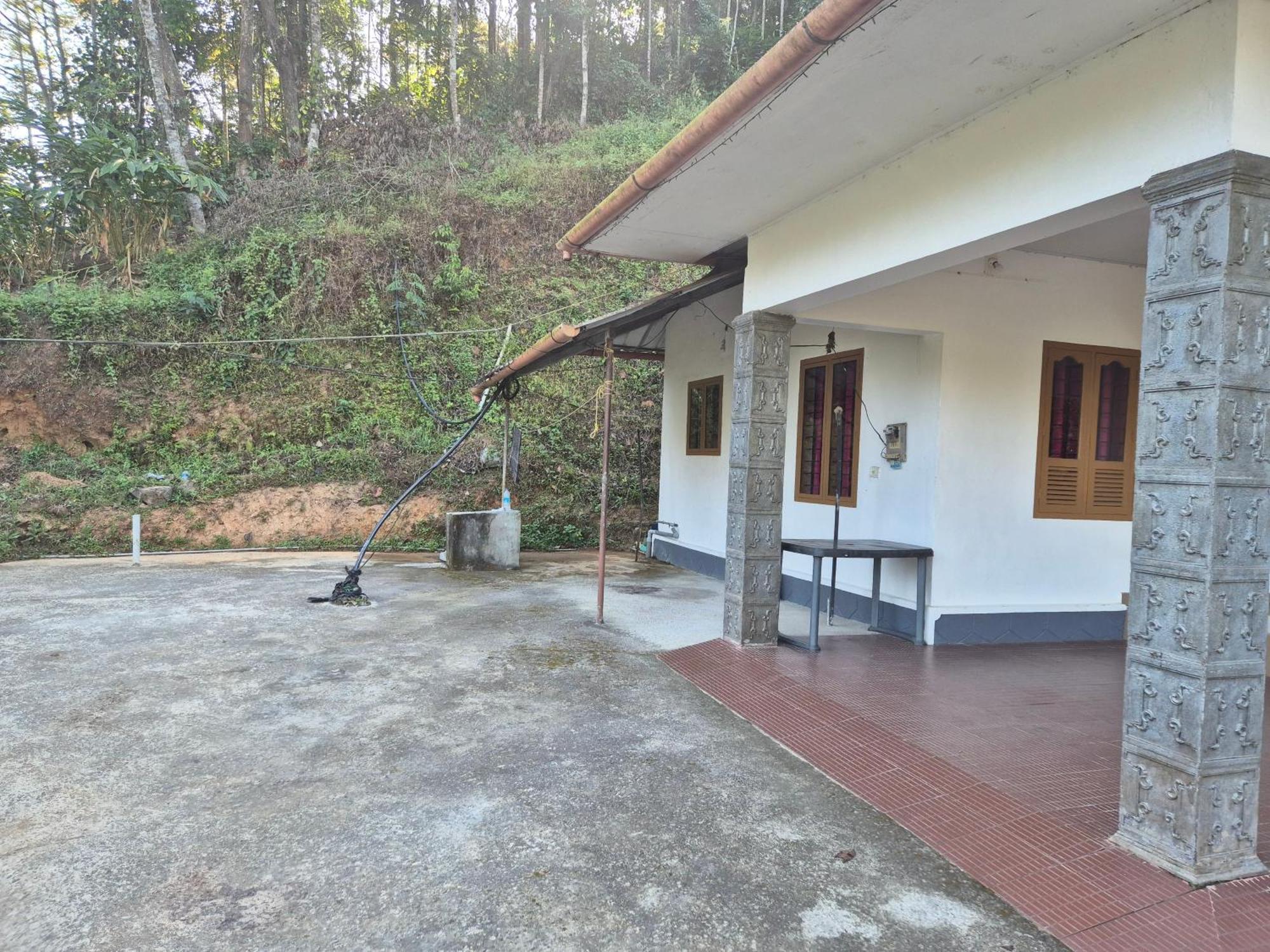Anivilla Holiday Home Kunjithanny Anachal Exteriér fotografie